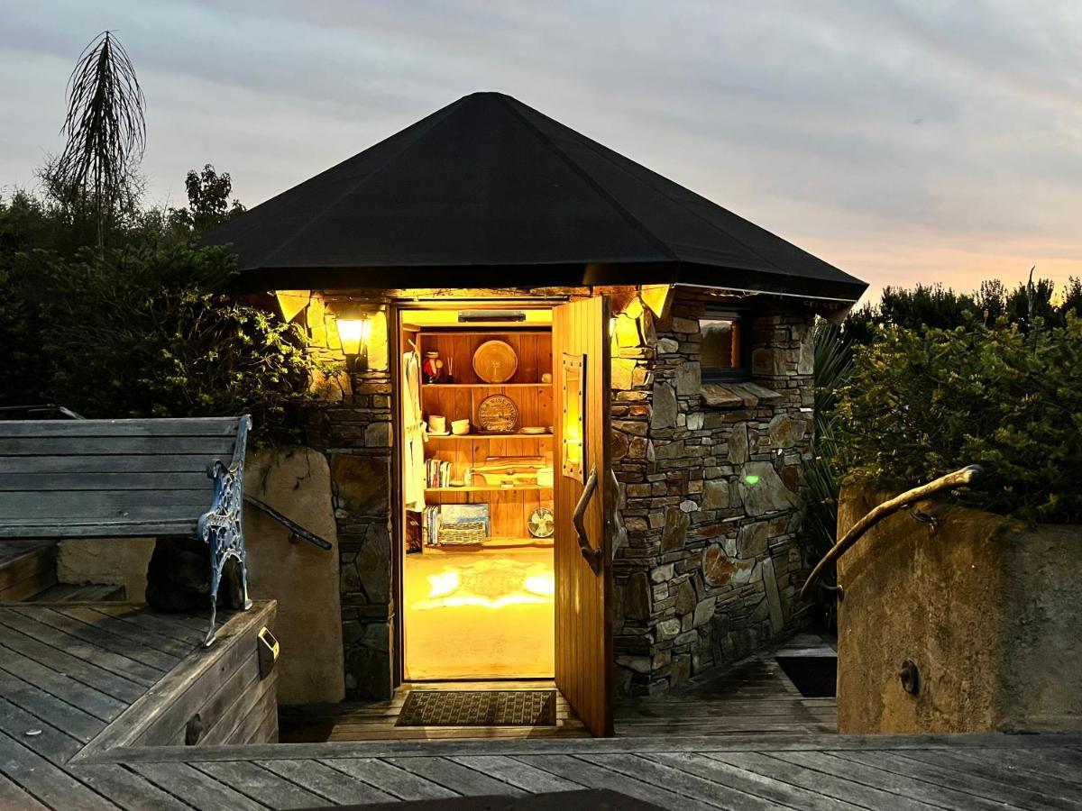Tree House Lodge Bed & Breakfast Cheviot エクステリア 写真