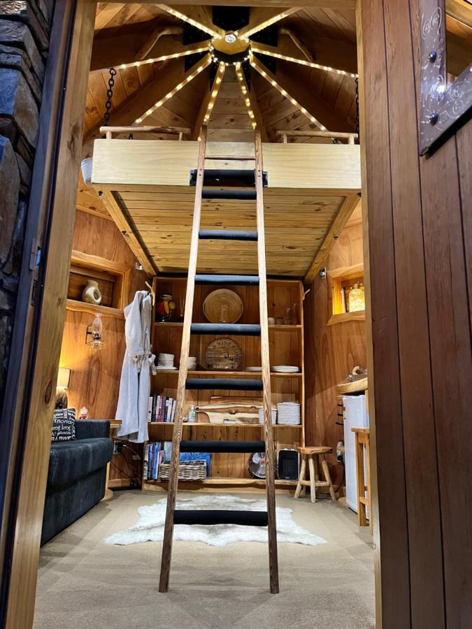 Tree House Lodge Bed & Breakfast Cheviot エクステリア 写真