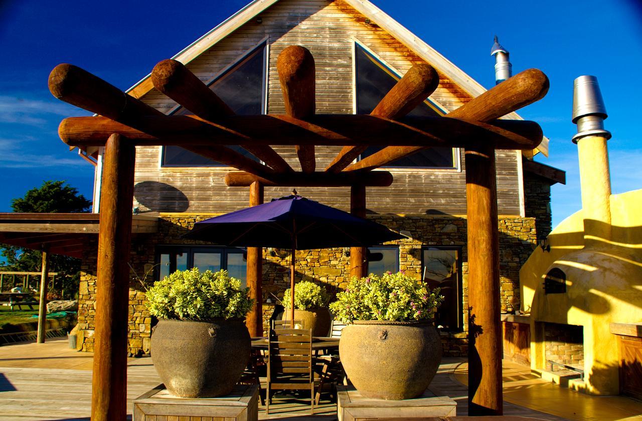 Tree House Lodge Bed & Breakfast Cheviot エクステリア 写真
