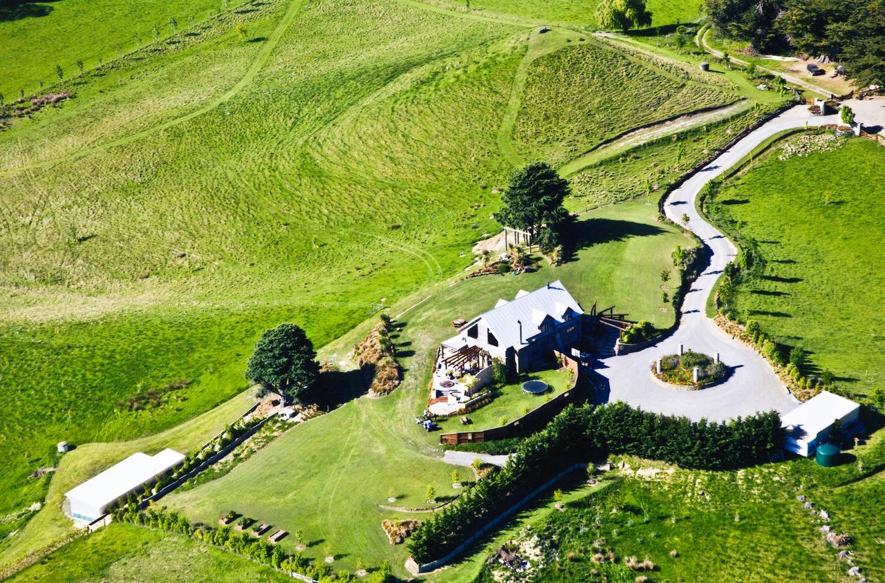 Tree House Lodge Bed & Breakfast Cheviot エクステリア 写真