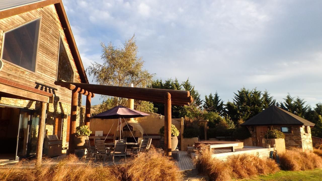 Tree House Lodge Bed & Breakfast Cheviot エクステリア 写真