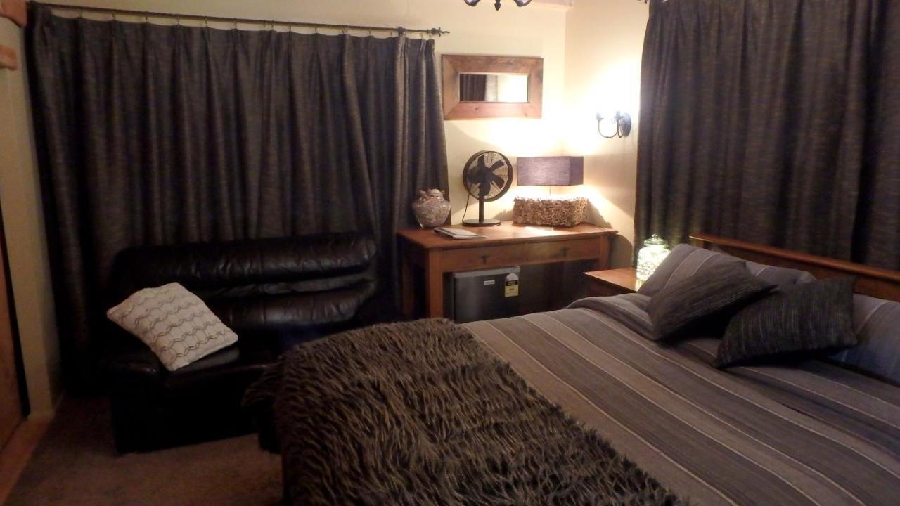 Tree House Lodge Bed & Breakfast Cheviot エクステリア 写真
