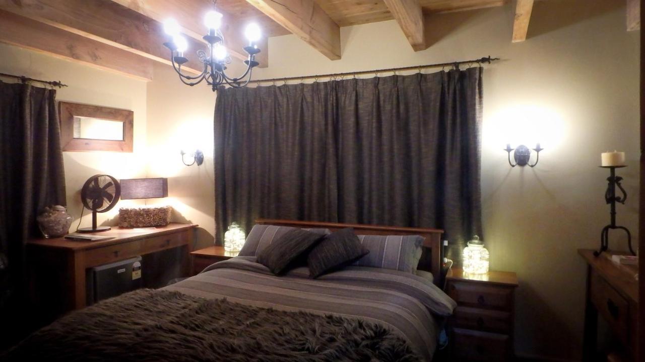 Tree House Lodge Bed & Breakfast Cheviot エクステリア 写真