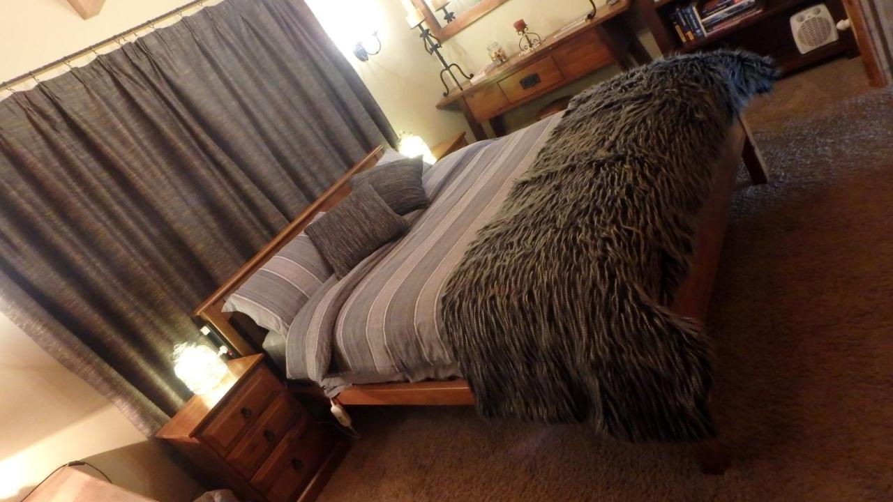 Tree House Lodge Bed & Breakfast Cheviot エクステリア 写真